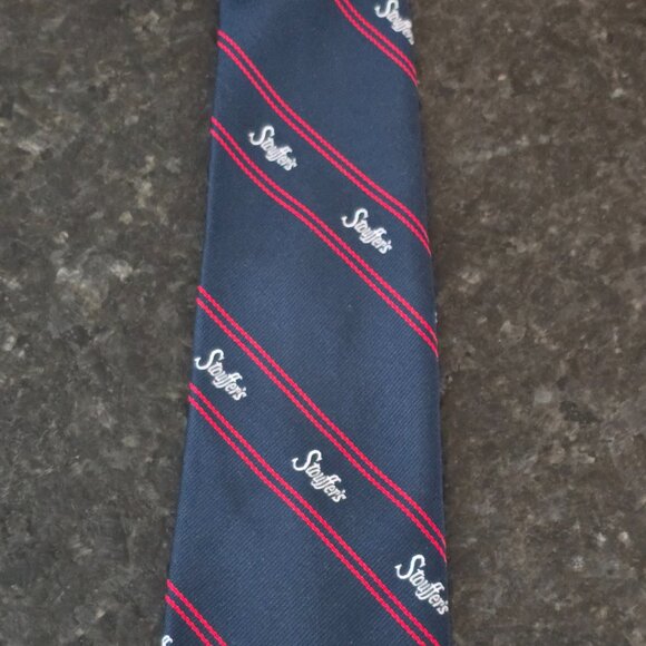 Golden Clasp Tie - Picture 3 of 5